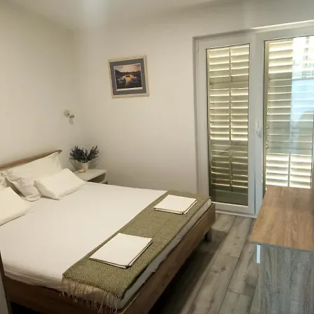 Ferienwohnung Apartman Lux Makarska Exterior foto