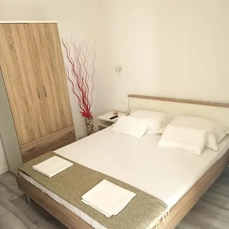 Ferienwohnung Apartman Lux Makarska Exterior foto