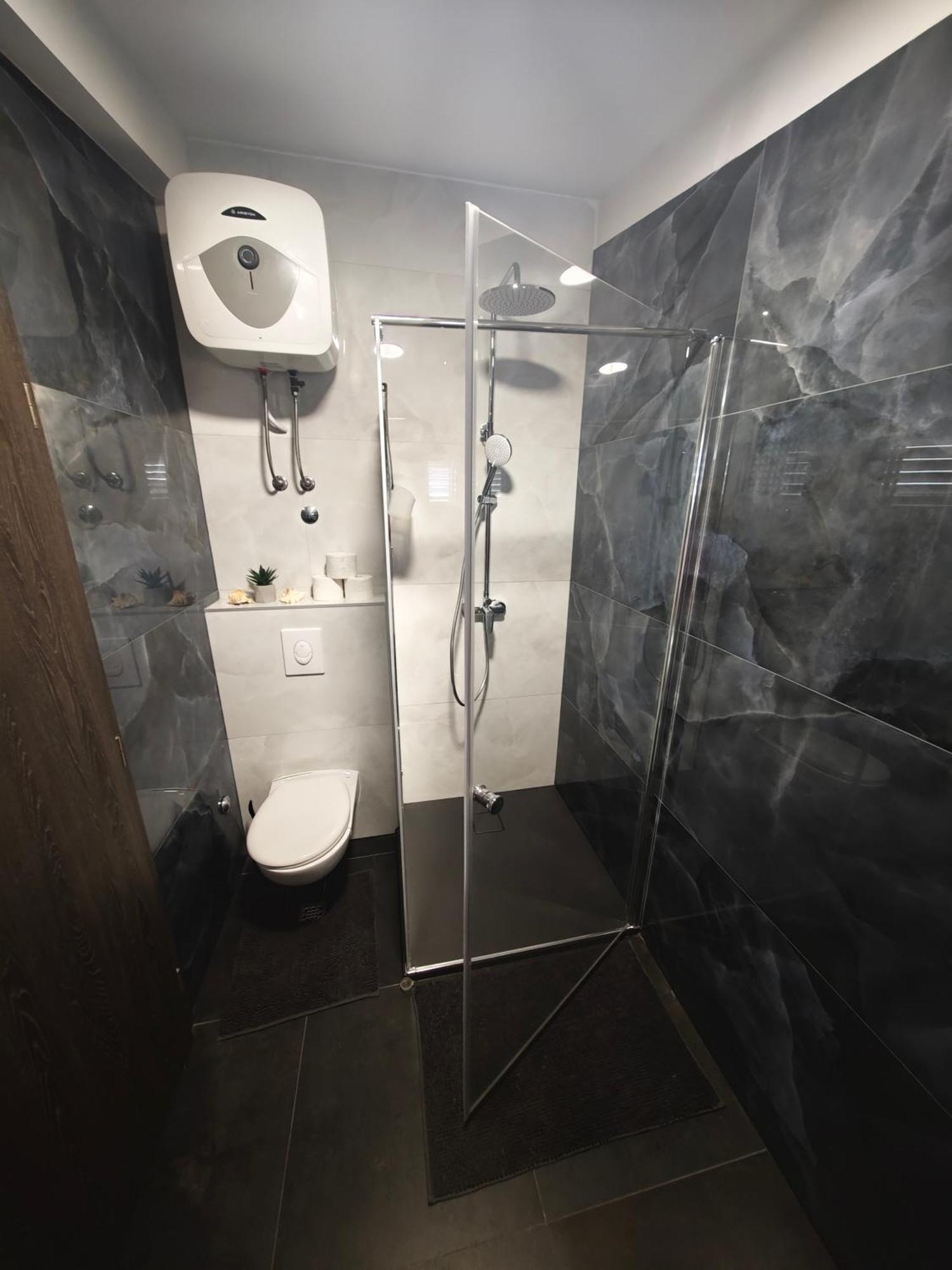 Apartman Lux Apartment *