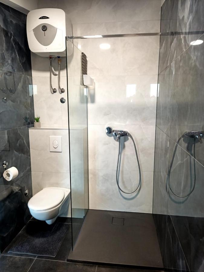 Apartment Apartman Lux